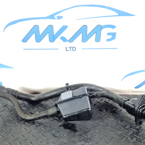 16-19 AUDI A4 B9 GENUINE ADBLUE TANK FILLING HOSES 8W0131963