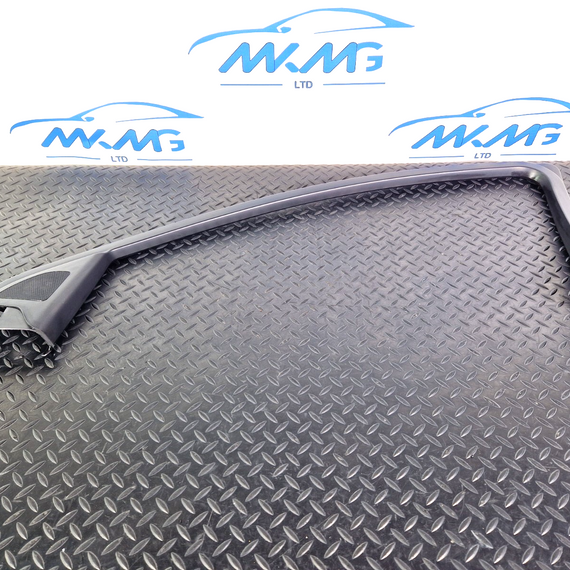 10-15 AUDI Q7 4L GENUINE OEM FRONT DOOR WINDOW FRAME TRIM 4L0867610