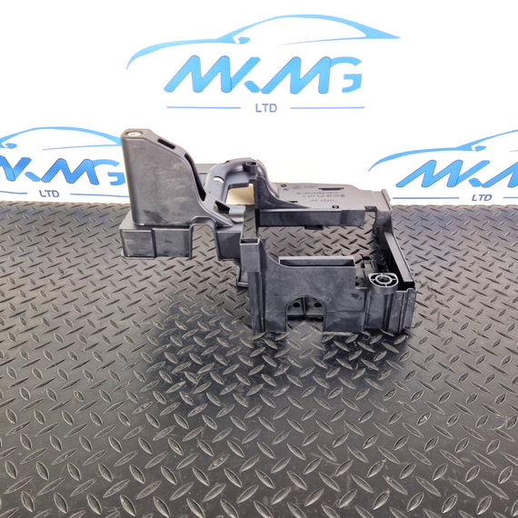 14-21 MERCEDES C300h W205 OEM CD CHANGER ECU HOLDER BRACKET MOUNT A2055458900