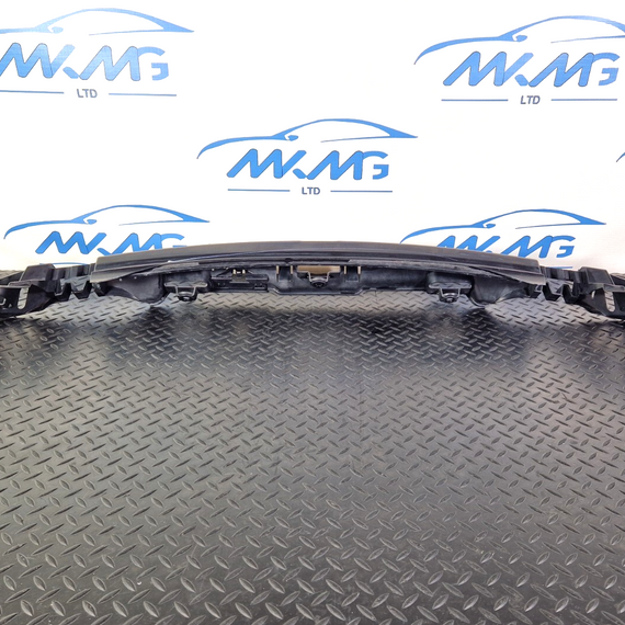 14-16 BMW 2 SERIES F22 REAR CENTRE BUMPER BRACKET MOUNTING GUIDE TRIM 7285532