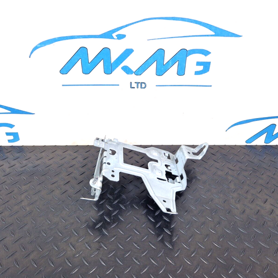 14-21 MERCEDES BENZ C200 W205 FUSE BOX RELAY HOLDER BRACKET A2055451740