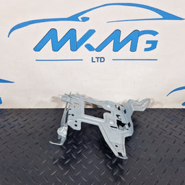 14-21 MERCEDES BENZ C300h W205 FUSE BOX RELAY HOLDER BRACKET A2055451740