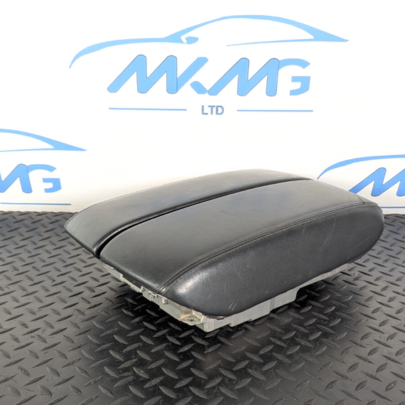 10-17 AUDI A8 4H LEATHER DOUBLE ARMREST IN BLACK 4H0864206C