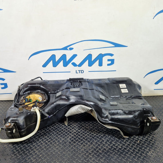 14-20 MERCEDES BENZ GLA X156 4-MATIC DIESEL ENGINE FUEL TANK A2464701300