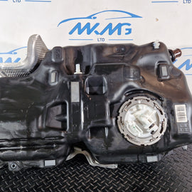 19-ON MERCEDES B CLASS W247 GENUINE DIESEL FUEL TANK WITH PUMP A2474701500