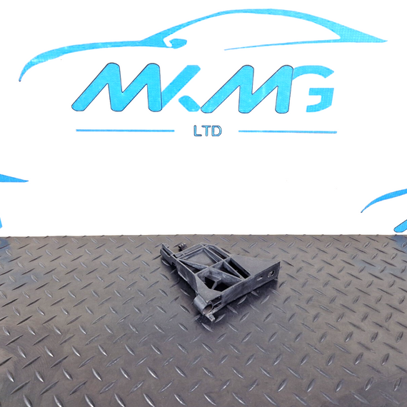 13-19 MERCEDES CLA C117 FRONT PASSENGER SIDE BUMPER UPPER SUPPORT A2466210134