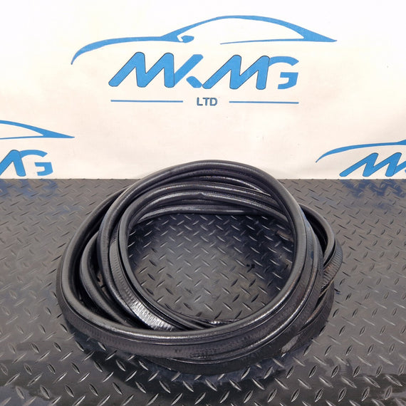 12-18 BMW 4 SERIES F36 M-SPORT TAILGATE BOOTLID TRUNK RUBBER SEAL 7314602