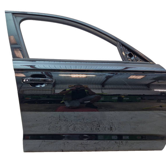 12-18 AUDI A6 C7 GENUINE FRONT RIGHT O/S COMPLETE DOOR IN BLACK LY9B