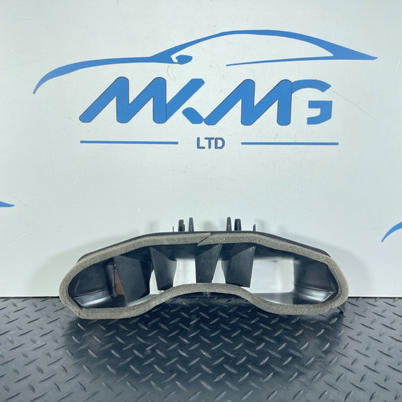 16-19 AUDI A4 B9 GENUINE DASHBOARD AIR VENT TRIM 8W2858431