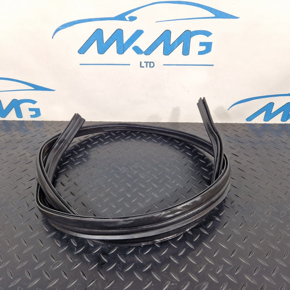 18-ON MERCEDES-BENZ SPRINTER W907 W910 RUBBER BONNET GASKET A9108871100