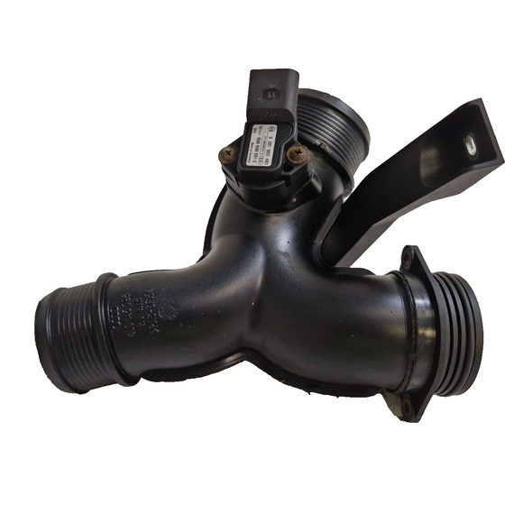 10-15 AUDI Q7 4L INTERCOOLER SPLIT PRESSURE HOSE PIPE LINE TUBE 4L0145795