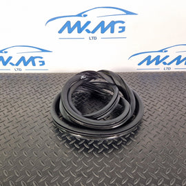 14-21 MERCEDES BENZ C220d W205 FRONT DOOR LEFT SIDE RUBBER SEAL A2056970051