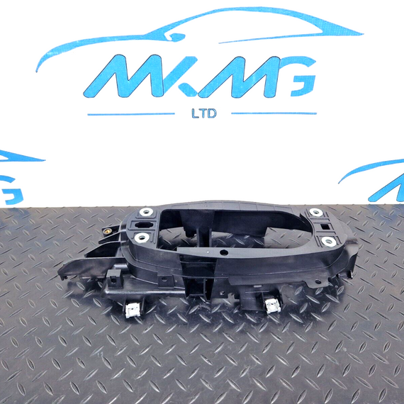 16-19 AUDI A4 AVANT B9 S-LINE GEAR SHIFTING MECHANISM MOUNTING FRAME 8W2863531