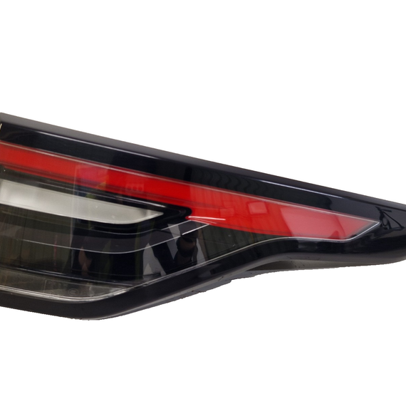 17-ON LAND ROVER DISCOVERY L462 REAR RIGHT O/S/R OUTER TAIL LIGHT HY3213404AG
