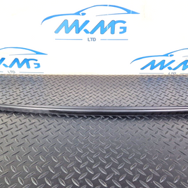 16-19 AUDI A4 AVANT B9 3.0 TDI S-LINE WEATHERSTRIP MOULDING STRIP 8W0854328C