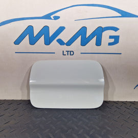 12-18 BMW 4 SERIES F36 M-SPORT FUEL FILL IN FLAP COVER CAP ALPINE WHITE 7307912