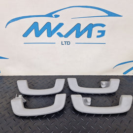 20-24 BMW 1 SERIES F40 GENUINE FULL SET OF GRAB HANDLES FRONT & REAR 7495617