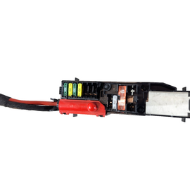 19-ON MERCEDES BENZ B CLASS W247 GENUINE FUSE BOX A1779062602