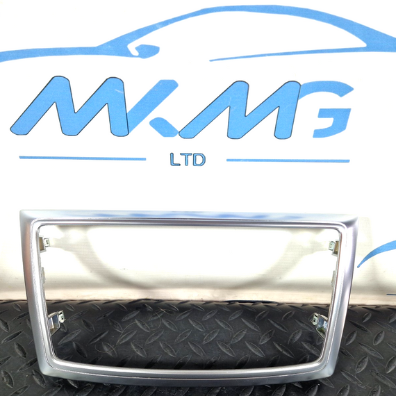 11-19 MERCEDES BENZ ML W166  HEAD UNIT SURROUND TRIM COVER A1666800317