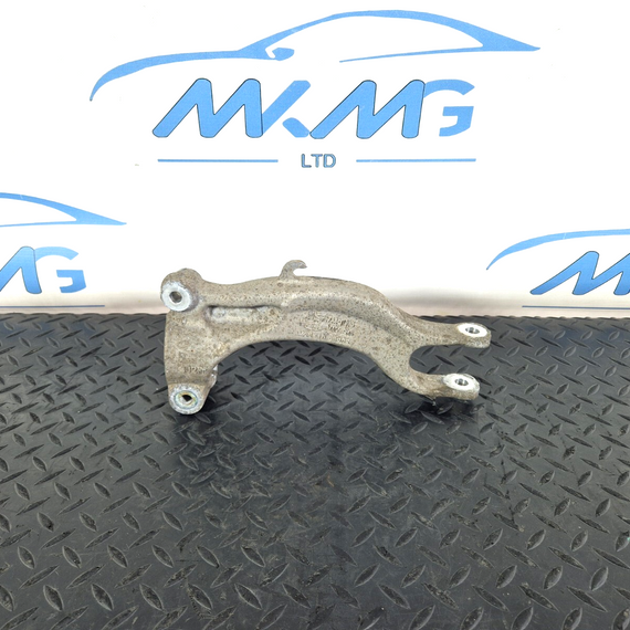 16-19 AUDI A4 B9 GENUINE FRONT LEFT SIDE SHOCK ABSORBER HOLDER 8W0037