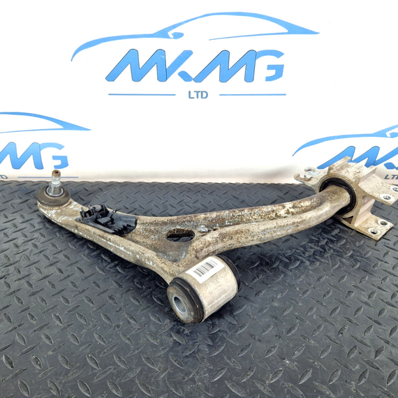 14-19 MERCEDES BENZ GLA X156 FRONT RIGHT LOWER SUSPESION CONTROL ARM A2463330400
