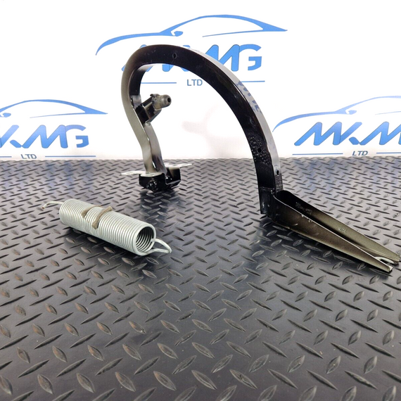 16-19 AUDI A4 B9 SALOON REAR LEFT N/S/R TAILGATE HINGE IN BLACK LY9T 8W5827729