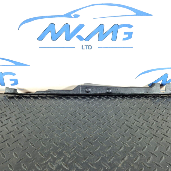 16-19 AUDI A4 B9 GENUINE FRONT RIGHT SIDE O/S WING FENDER COVER TRIM 8W0820582