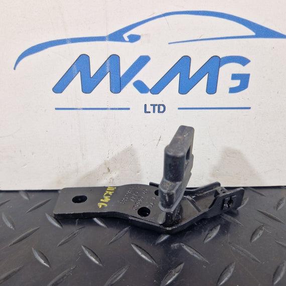 12-18 AUDI A6 C7 REAR LEFT N/S BOOT PARTITION BRACKET MOUNT 4G9863583