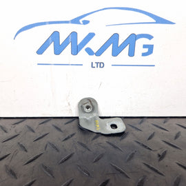 16-19 AUDI A4 B9 GENUINE OEM FRONT RIGHT DRIVER SIDE WING BRACKET 8W0821470