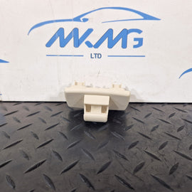 14-21 MERCEDES BENZ W205 OEM SUN VISOR CLIP FIXING BRACKET A1668100012