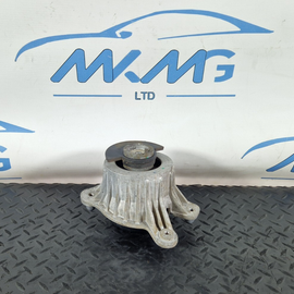 14-21 MERCEDES BENZ C200 W205 RIGHT O/S ENGINE SUPPORT MOUNT BRACKET A2052400300