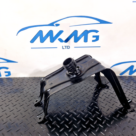 16-19 AUDI A4 B9 S-LINE SALOON GENUINE SPARE WHEEL BRACKET 8W0802715