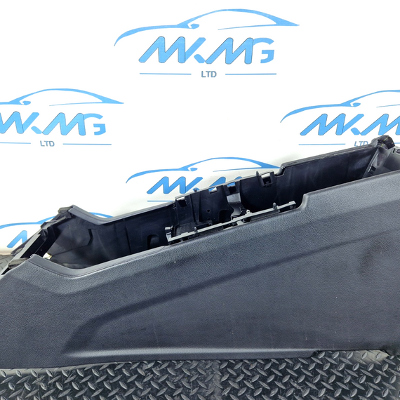 11-19 MERCEDES BENZ ML W166 GENUINE CENTRE CONSOLE ARMREST TRIM A1666800252