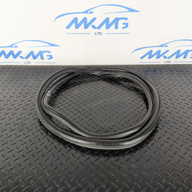 16-19 AUDI A4 B9 SALOON OEM REAR DOOR RUBBER SEAL FITS LEFT & RIGHT 8W5833721B