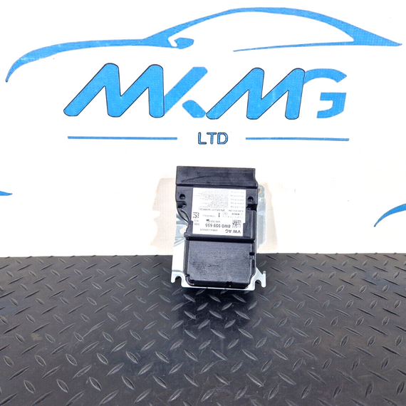 16-19 AUDI A4 AVANT B9 S-LINE OEM AIRBAG MODULE 8W0959655