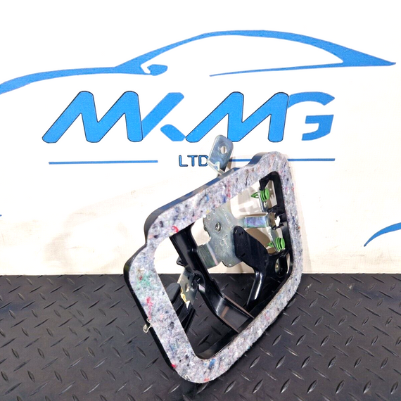 16-22 BMW X1 F48 GENUINE MIDDLE SECTION SEAT BELT BRACKET MOUNT 6442701