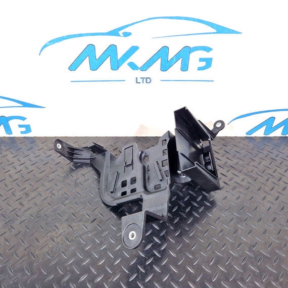 14-21 MERCEDES BENZ C200 W205 FUSE BOX HOLDER BRACKET  A2055452940