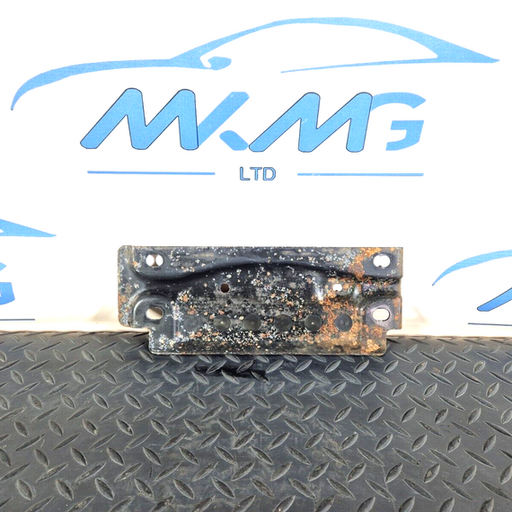 16-19 AUDI A4 AVANT B9 S-LINE OEM MUFFLER MOUNT BRACKET PLATE 8W0803183A