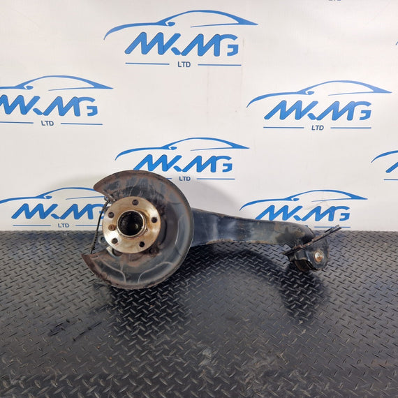 16-22 BMW X1 F48 REAR LEFT PASSENGER SIDE HUB WITH BEARING 6851579