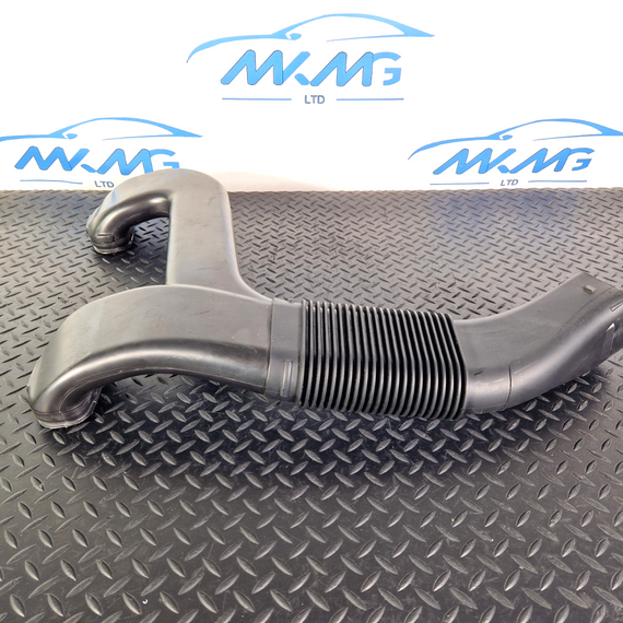 10-13 BMW X5 E70 LCI GENUINE DIESEL AIR INTAKE HOSE PIPE 7812058 8518060