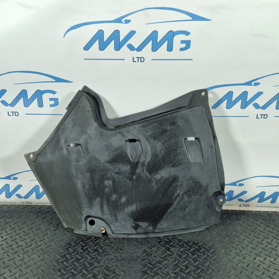 16-19 AUDI A4 B9 GENUINE OEM REAR RIGHT SIDE O/S UNDERBODY TRAY COVER 8W0825219A