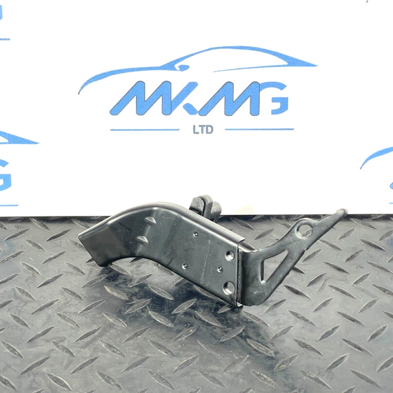 16-19 AUDI A4 B9 AVANT REAR RIGHT DRIVER O/S BOOT PANEL BRACKET 8W9863584