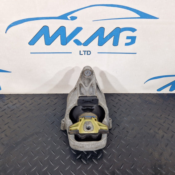 16-19 AUDI A4 B9 GENUINE RIGHT DRIVER SIDE ENGINE MOUNT 8W0199372CD