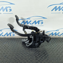 16-22 BMW X1 F48 GENUINE OEM BRAKE & CLUTCH PEDAL ASSEMBLY 6860677 6870850