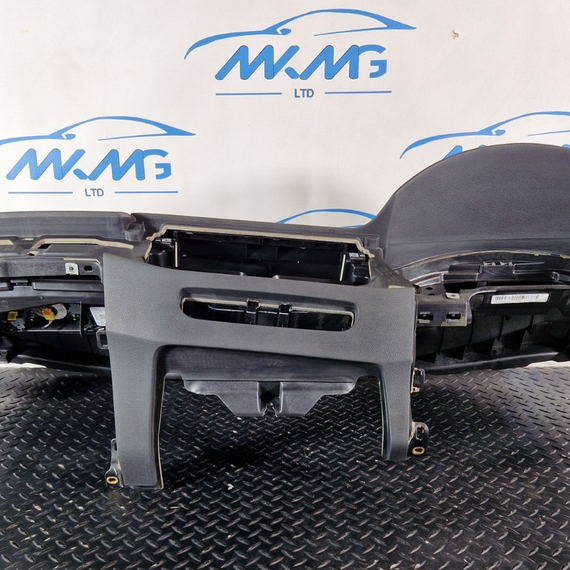 16-19 AUDI A4 B9 DASHBOARD WITH PASSENGER SIDE AIR BAG 8W2857003