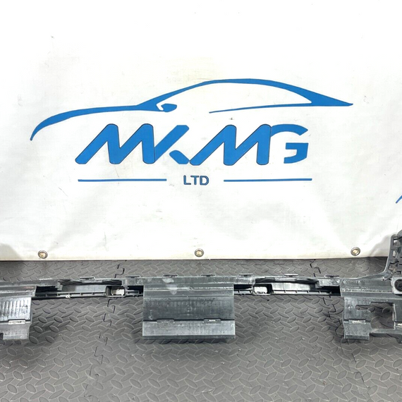 16-19 AUDI A4 B9 ESTATE GENUINE REAR BUMPER SUPPORT BRACKET 8W9807385