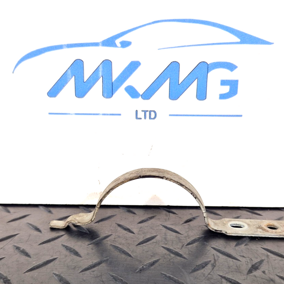 13-19 MERCEDES BENZ CLA C117 AMG GENUINE WATER PUMP BRACKET A2465040140