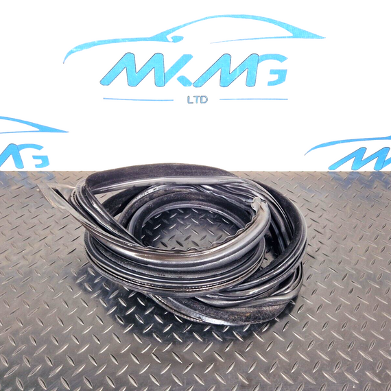 11-18 BMW 6 SERIES F06 FRONT LEFT NSF DOOR RUBBER WEATHER SEAL 7275297
