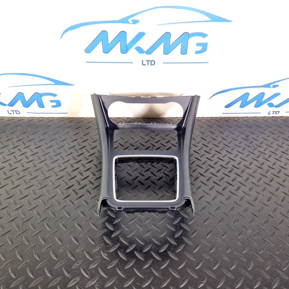 12-18 MERCEDES BENZ W176 GENUINE CENTRE CONSOLE TRIM A1766809900