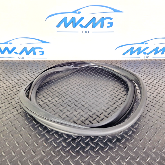 14-19 MERCEDES BENZ GLA X156 REAR DOOR RUBBER SEAL FITS LEFT & RIGHT A1566920176